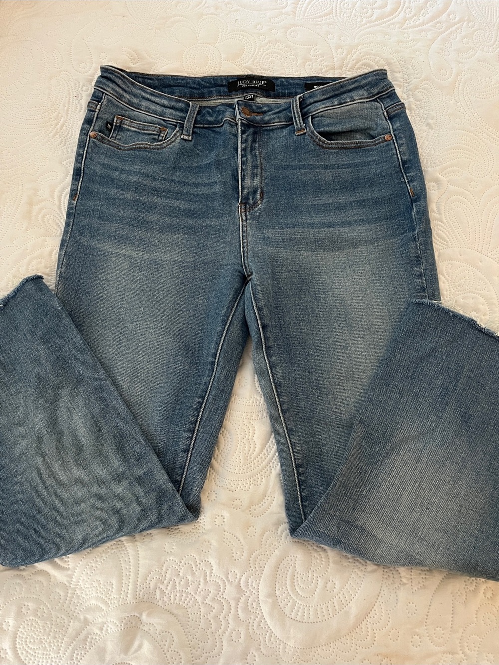 Judy Blue Medium Blue Flare Jeans with Raw Hem Stretch 13/31